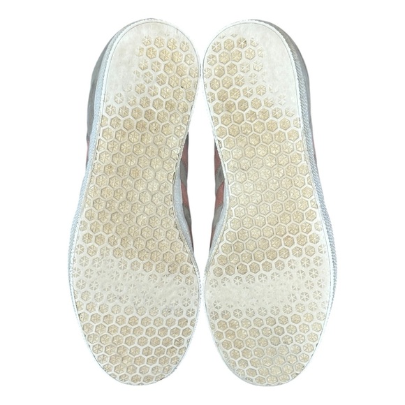 Adidas Gazelle Sneakers in Grey/Raw Pink BY9362 Women’s 8.5 - Picture 6 of 8